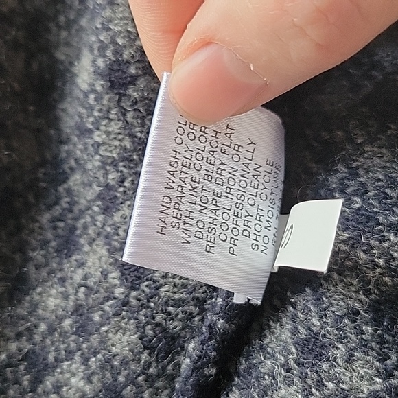 Loose Fit Wool Blend Cardigan - Picture 12 of 12